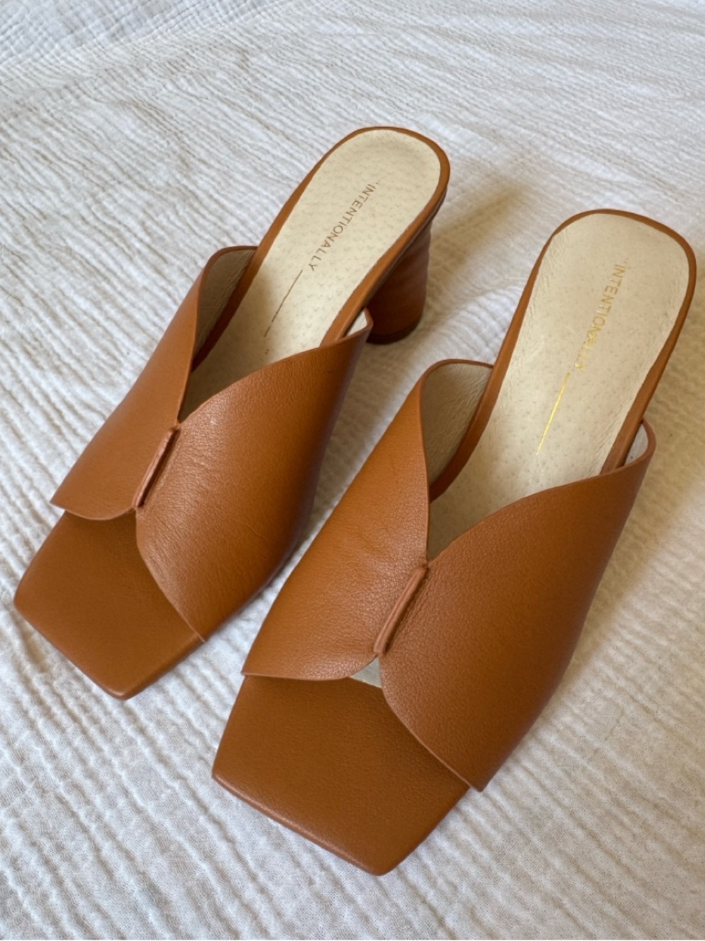 INTENTIONALLY BLANK Cognac Brown Leather Block Heel Mules